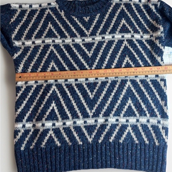 Architect Blue and White Patterned Crewneck Vintage Wool Blend Sweater - Picture 9 of 9
